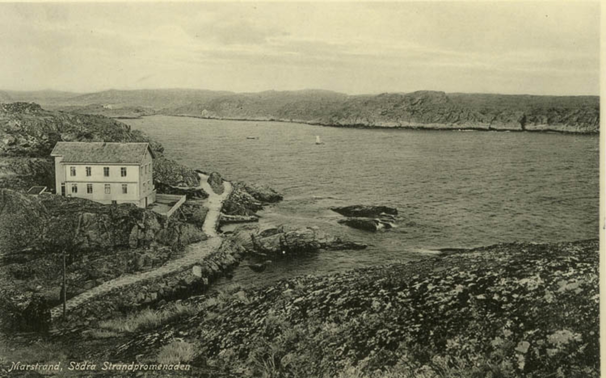 Text på kortet: "Marstrand. Södra Strandpromenaden".