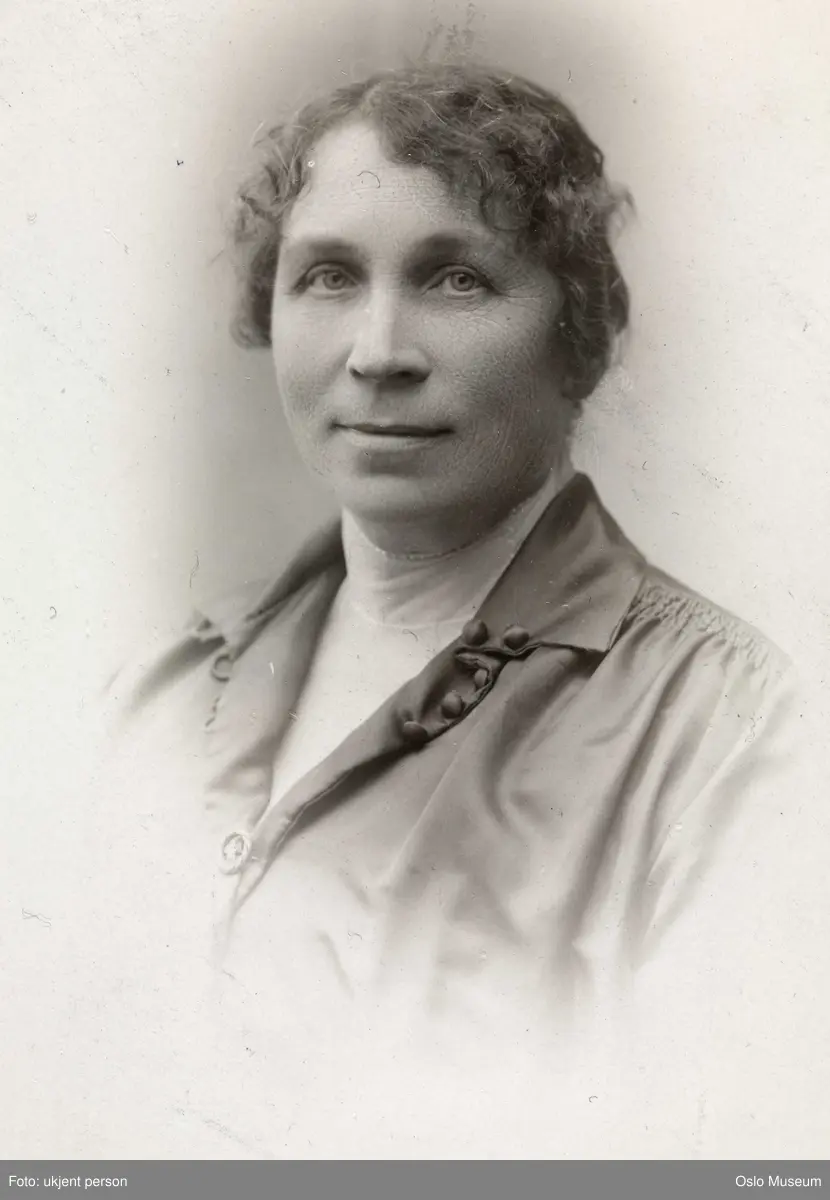 portrett, kvinne, forfatterinne, bystyremedlem, brystbilde
