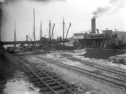 Livlig trafik vid Munkedals hamn