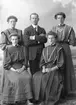 Enligt fotografens journal nr 2 1909-1915: 