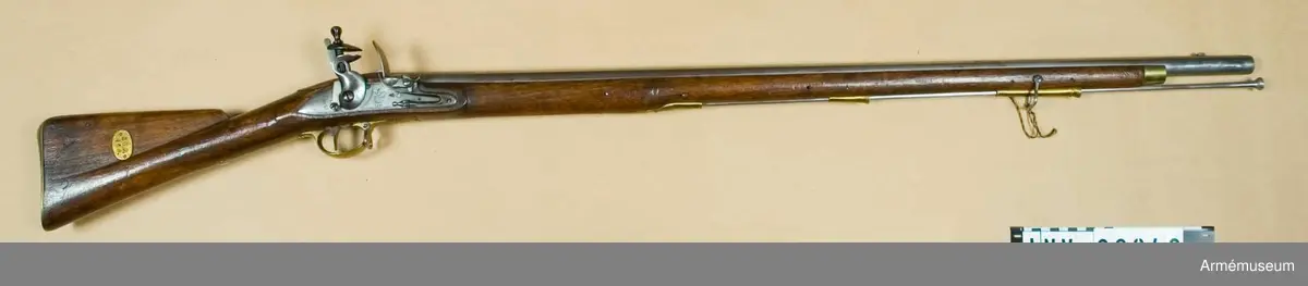 Gevär med flintlås. Svensk förändringsmodell 1830-tal.