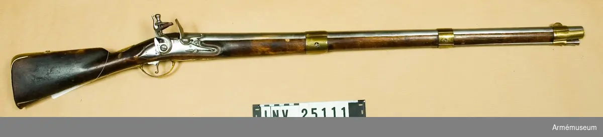 Karbin med flintlås.