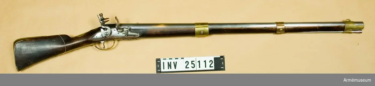 Karbin med flintlås.