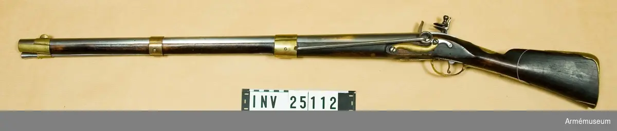 Karbin med flintlås.