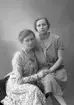 Julia Bohlin med brorsdottern Bella Bohlin 1930