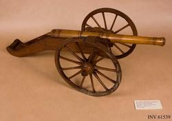 Modell av 24-lödig kanon