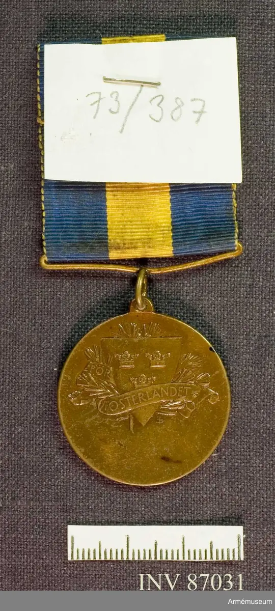 Grupp MII.
Skolungdomens i Stockholms Skytteförening Blått-gult-blått band.