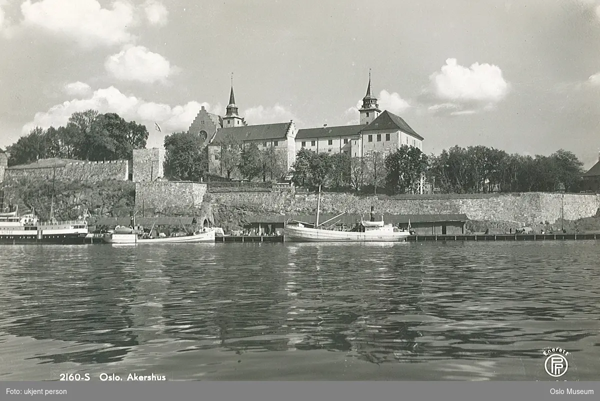 fjord, havn, fiskeskøyter, Akershus festning