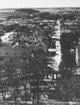 Enköping, panorama från kyrktornet, Kyrkogatan och Gröngarnsåsen, maj 1957