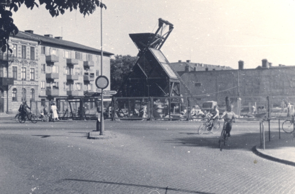 Halmstad, Brogatan 45. Posthuset under uppförande, i hörnet Brogatan- Skepparegatan.