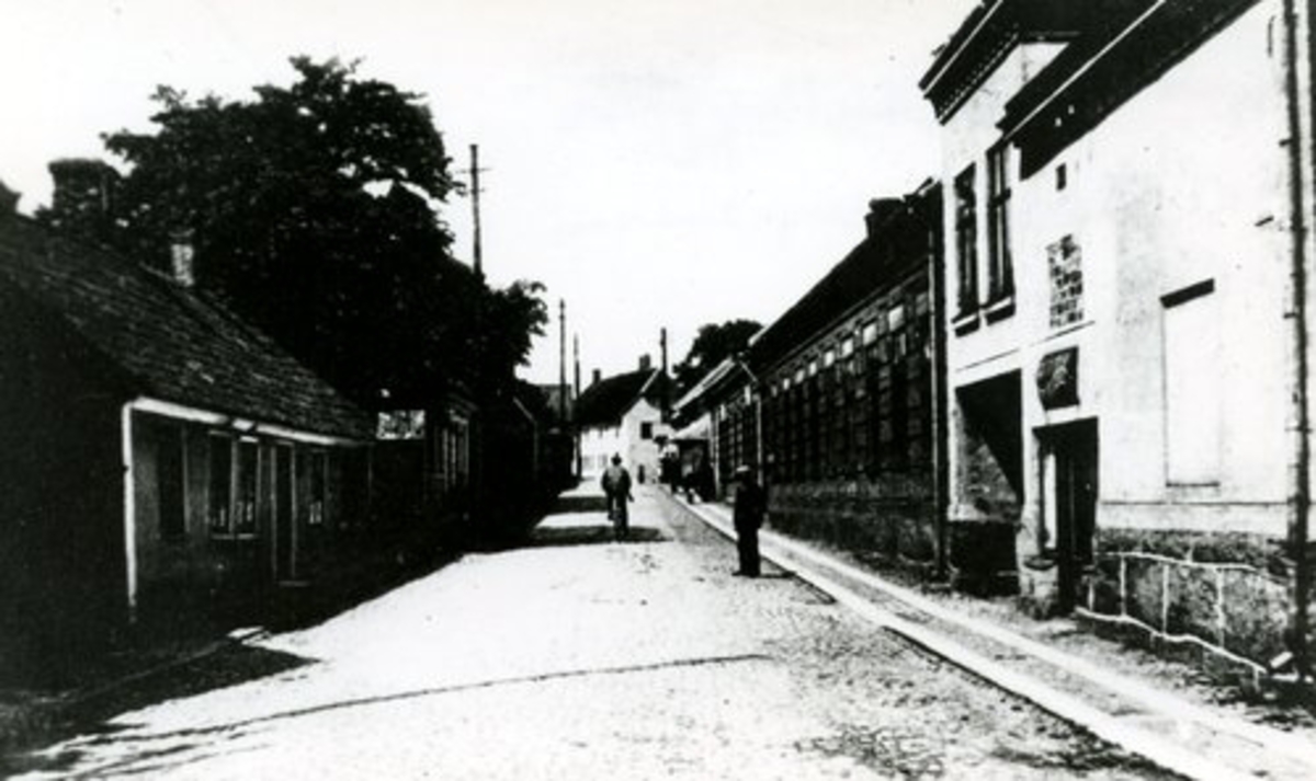 Laholm. Östertullsgatan, Laholm. Foto: Ur Bengt Karlssons samlingar, Laholm.