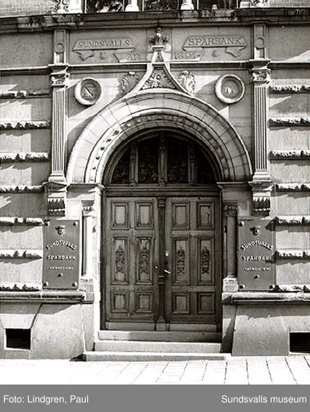 Rådhusgatan 21, Länssparbanken, f d Sundsvalls sparbank.