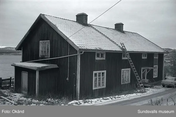 Järveds sågverk, herrgård, tank, tippvagn, pråm, plintar, m.m.