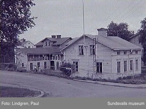 Fredsgatan 24. Uthus med svalveranda. Byggnaden uppförd 1895.