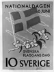 Frimärksförlaga till frimärket Svenska Flaggans dag, utgivet 6/6 1955. Två stycken olika frimärken utgivna till 50-årsminnet av den nya ljusare flaggan som ej har unionsmärke. Förslagsteckning, hela bladet. Motto: 