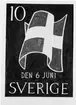 Ej realiserade förslag till frimärke Svenska flaggans dag, utgivet 6/6 1955. Två stycken olika frimärken utgivna till 50-årsminnet av den nya ljusare flaggan som ej har unionsmärke. Konstnär: Götrik Örtenholm. Foton 30/5 1967. Alt. II. andra ex. 10 öre. Valör 10 öre.