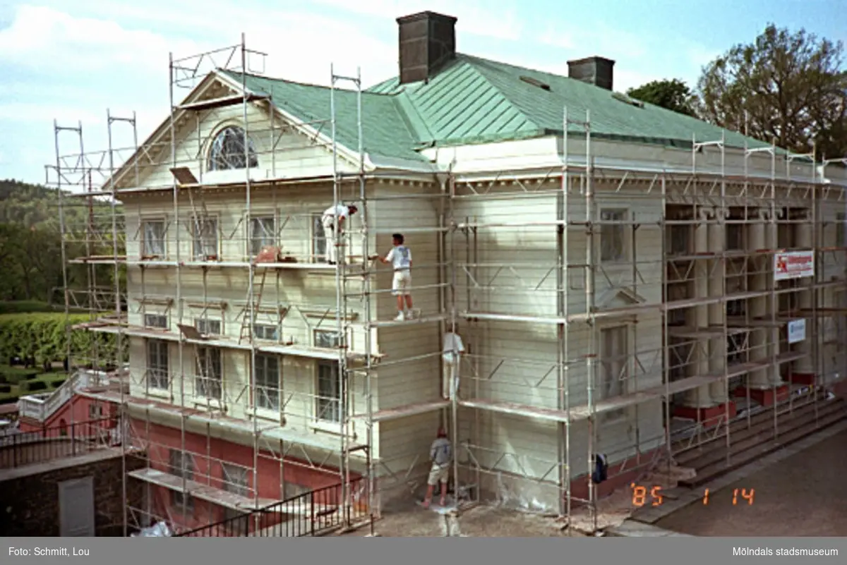 Exteriör renovering av Gunnebo slott, maj-november 1995.