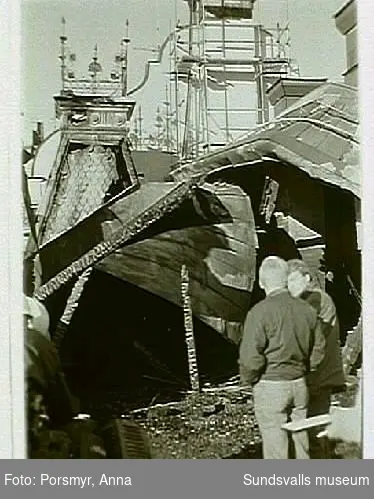 Nybrogatan 8/ Storgatan 16, vindsvåning efter brand. Branden utbröt 1996-10-02, kl. 03.40.