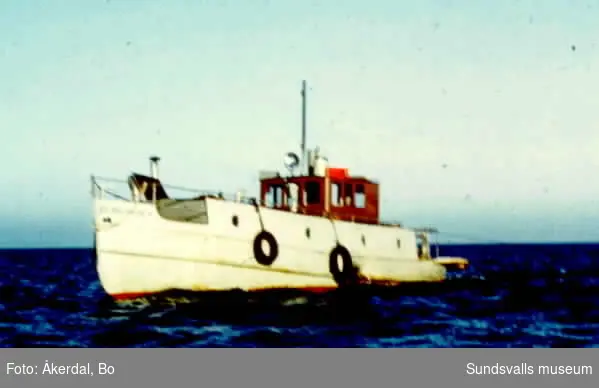 M/S Skärgården (den andra i ordningen med samma namn) Den kallades även "Stånkan" och drog timmer under 1940- och 50-talen.