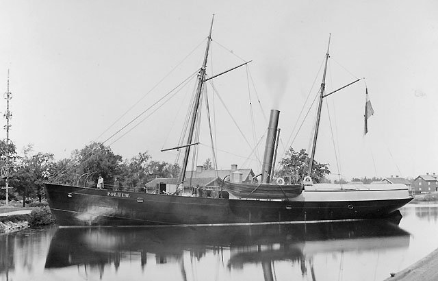 Postångfartyget Polhem. Sjösattes 1 juni 1858. Trafikerade bl.a. linjen Visby-Västervik.
Sedermera tillhörigt Sjökarteverket under namnet Ran.