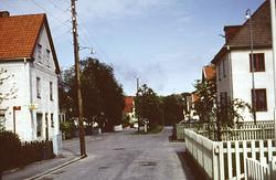 Bostadshus längs Broslättsgatan i Mölndal, år 1968. Triangel