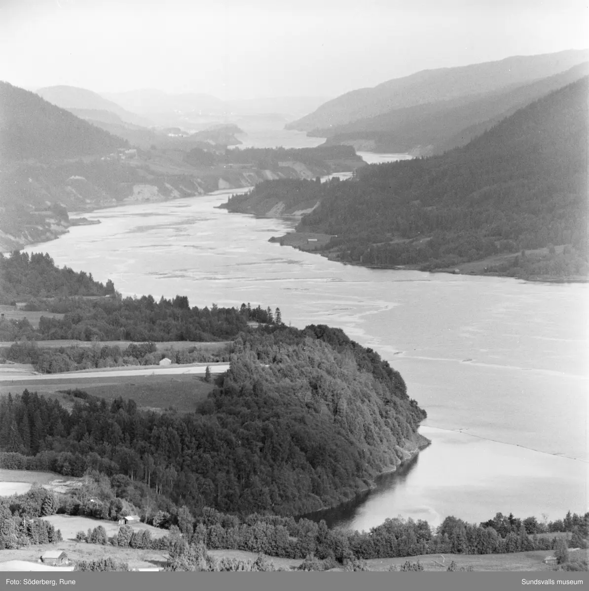 Utsikt från Hattberget, Järkvissle.
