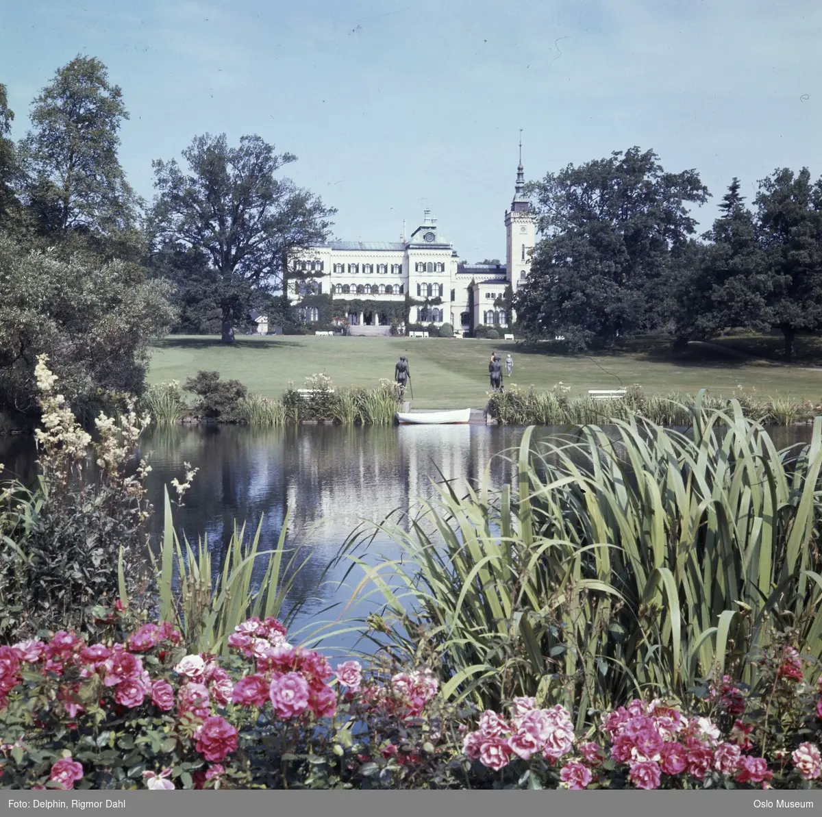 Fritzøehus slott, park, dam, skulpturer