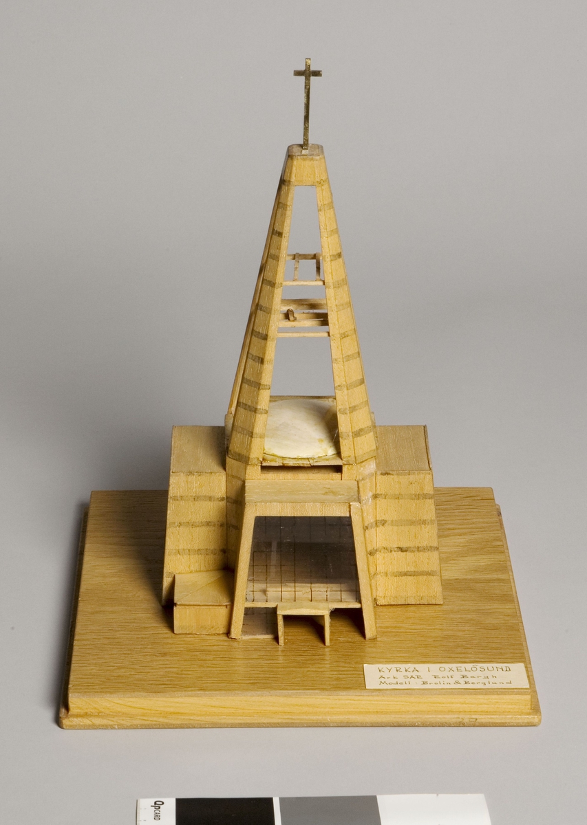 Plantyp-Korsplan, grekisk, Plantyp-Centralkyrka, Kyrka, Plantyp-Korsplan