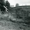 Kompositbyggd fiskebåt.
Hälsingland, Bergsjö tingslag, Jättendals socken, Mellanfjärden.