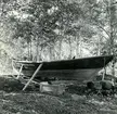 Sigvard Erikssons skötbåt, byggd omkring 1900. Sedd från styrbords bog och styrbords låring.