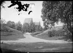 Delar av fornlämningsområdet i Gamla Uppsala. I fonden Gamla Uppsala kyrka, 1890