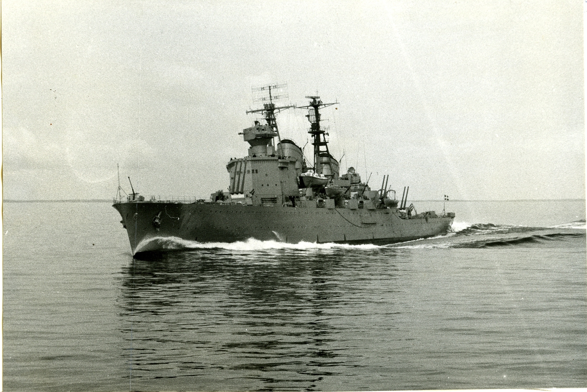 H.M.S. Tre Kronor