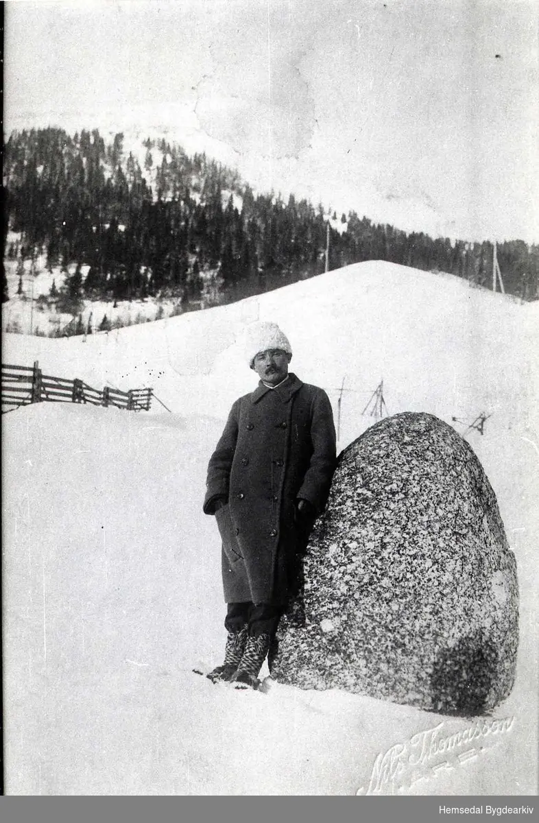 Odd Danneborg  Steinen står ved Årebanan i Åre i Sverge.
Fotograf er Nils Thomasen.
