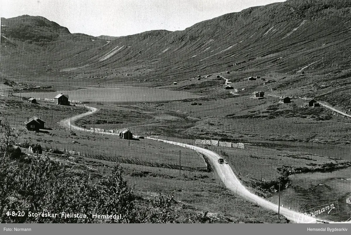 Storeskarbotnen i Hemsedal på i 1950-åra. Storeskar Fjellstove til ...