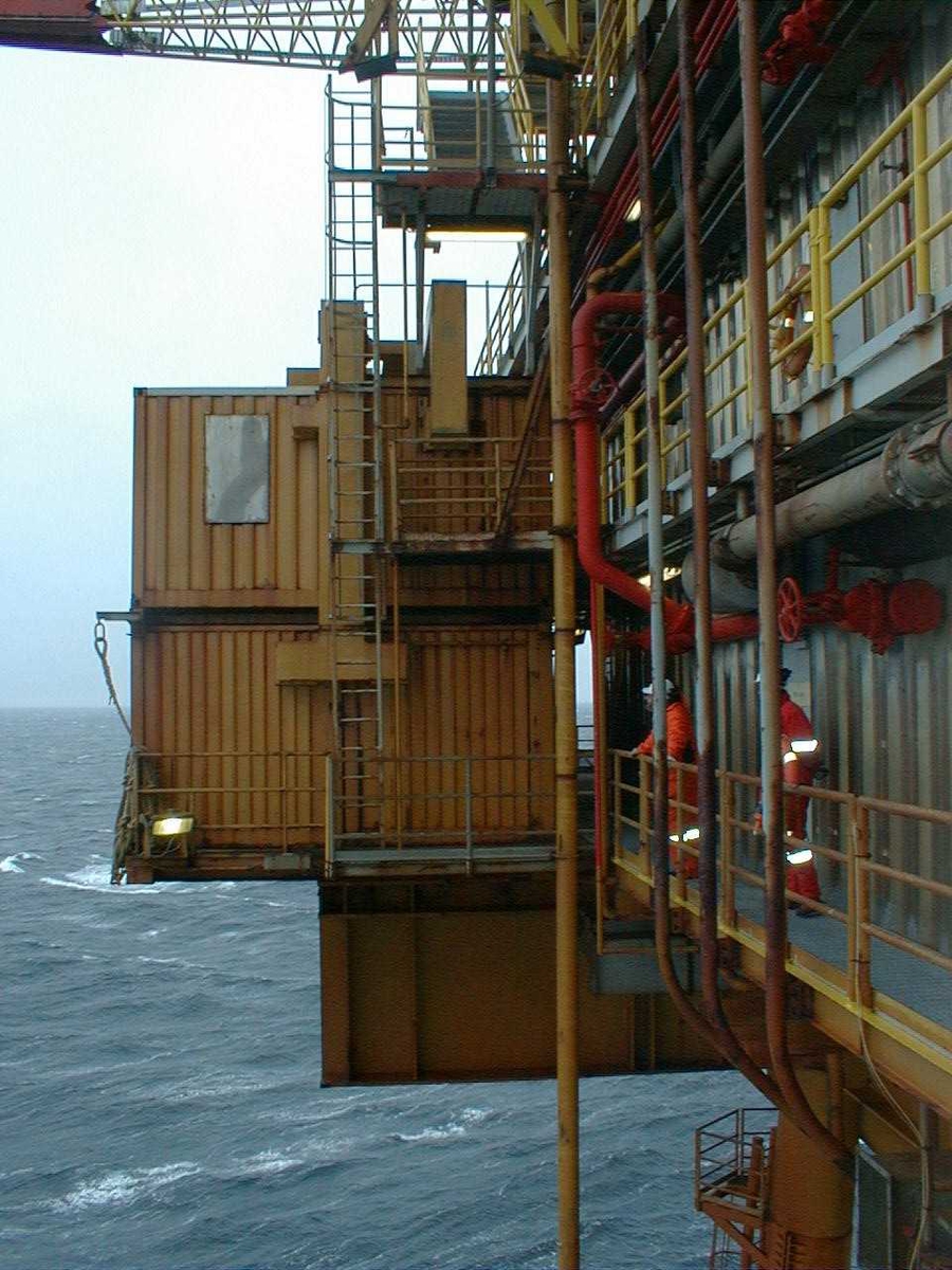 Work shop container