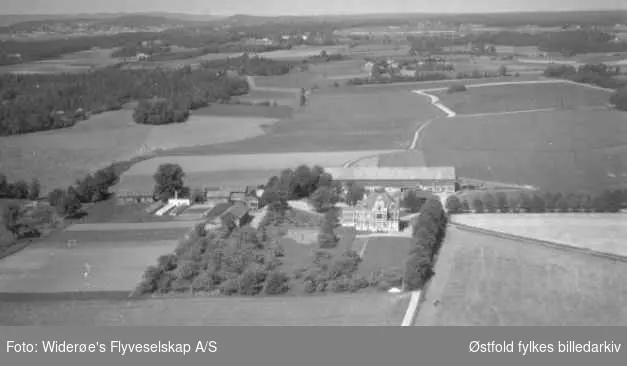 oversiktsbilde, gårdsbruk, Evje Herregård, skråfoto,