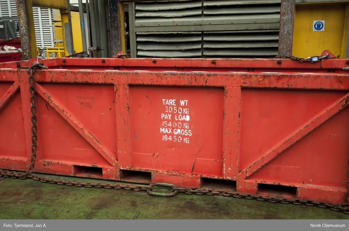 Container plassert på værdekket til Statfjord C.