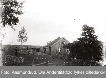 Busvendbua i Øymark vest, Marker.