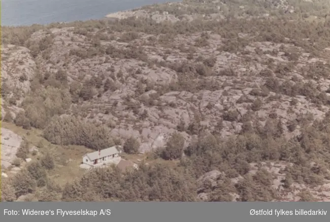 Oversiktsbilde av Myren på Hvaler, juli 1967. Skråfoto/flyfoto.