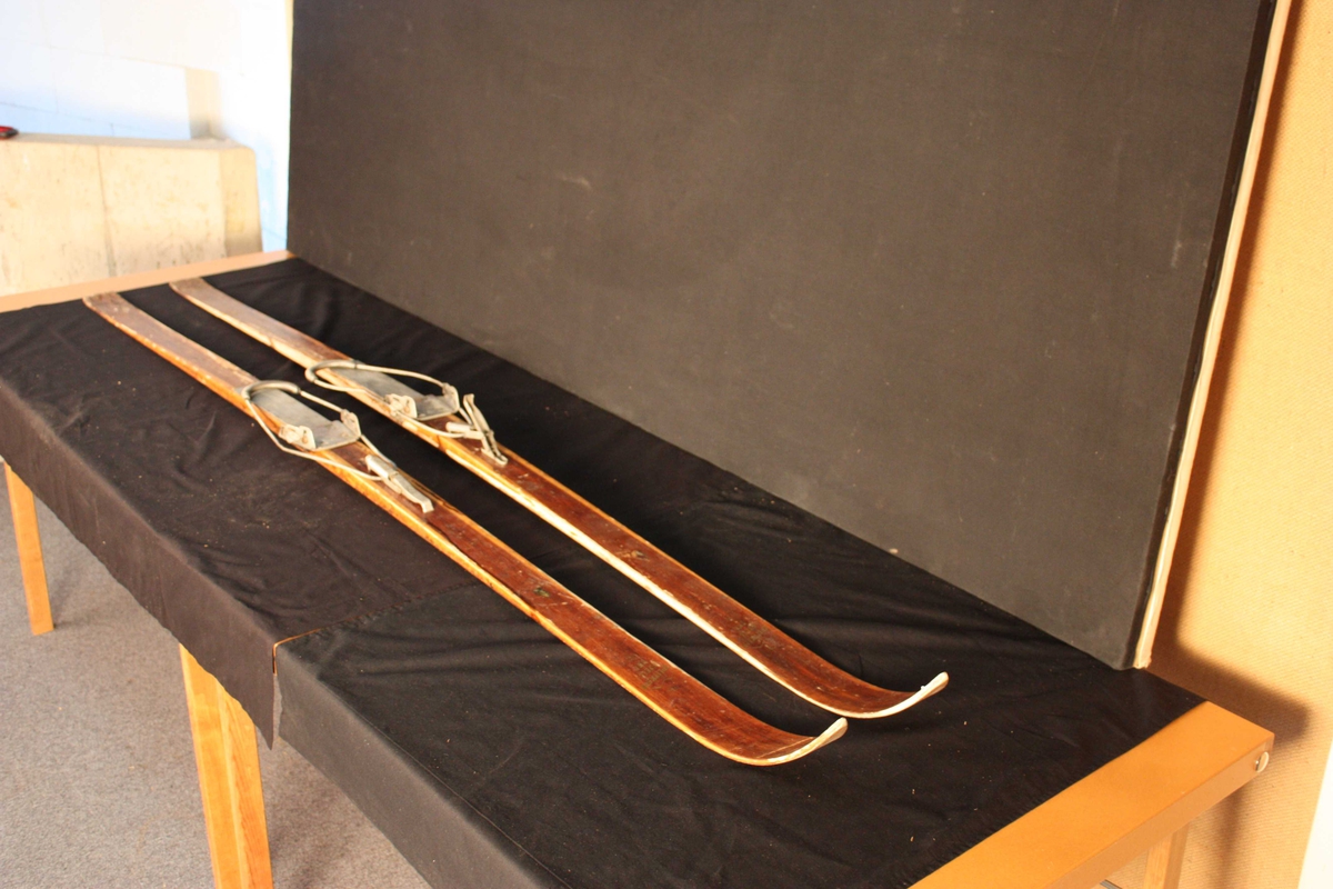 Treski med Kandaharbindingar