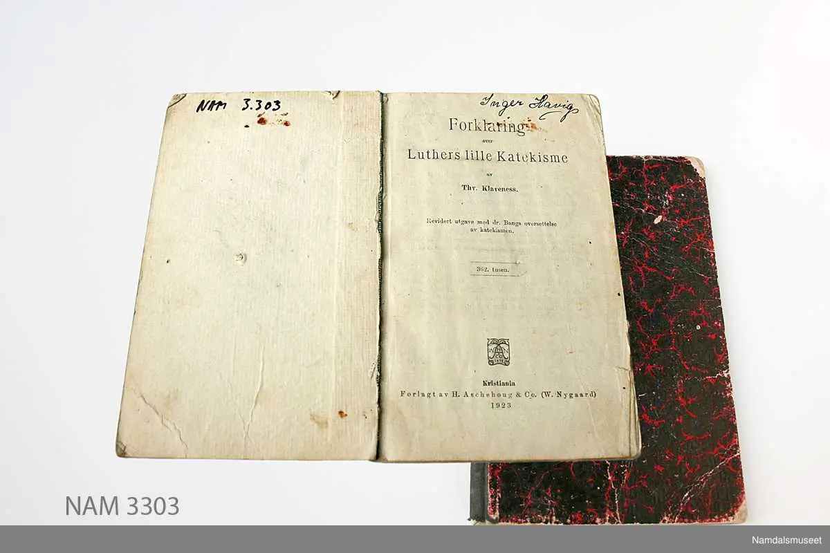 Betegnelse: Bok "Forklaring over Dr. M. Luthers lille katekismus"
