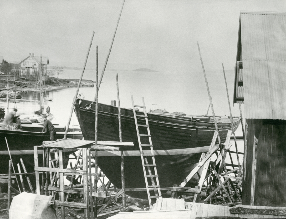 Kutteren 'Utowana' under bygging