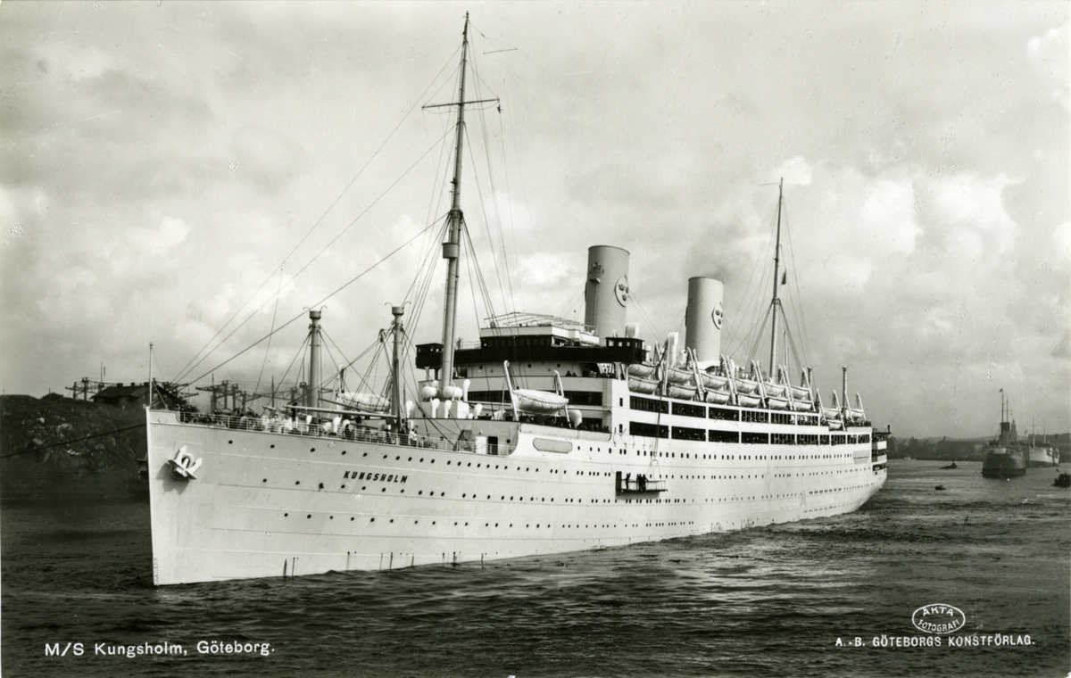 "M/S Kungsholm. Göteborg. A.-B. Göteborgs Konstförlag."
Album 6, foto 88.