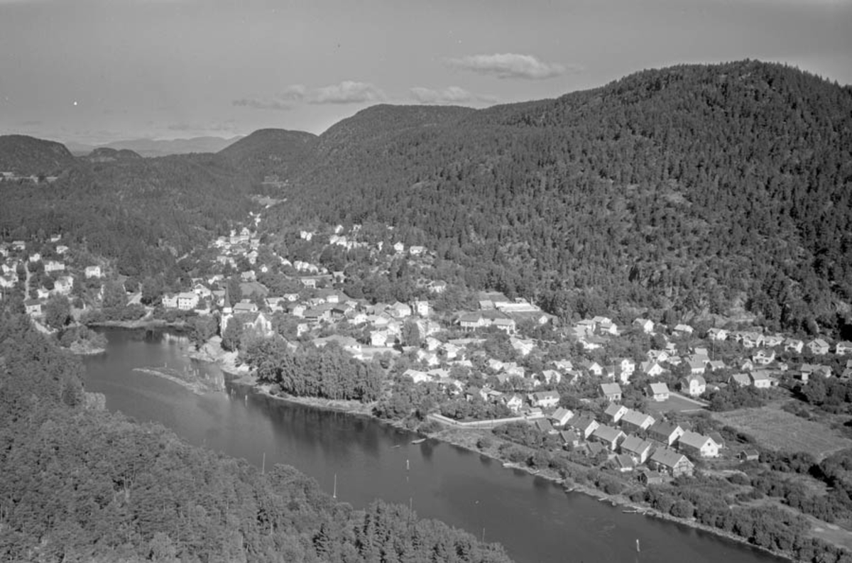 Ulike Widerø flyfoto fra Skien kommune, Skotfoss 