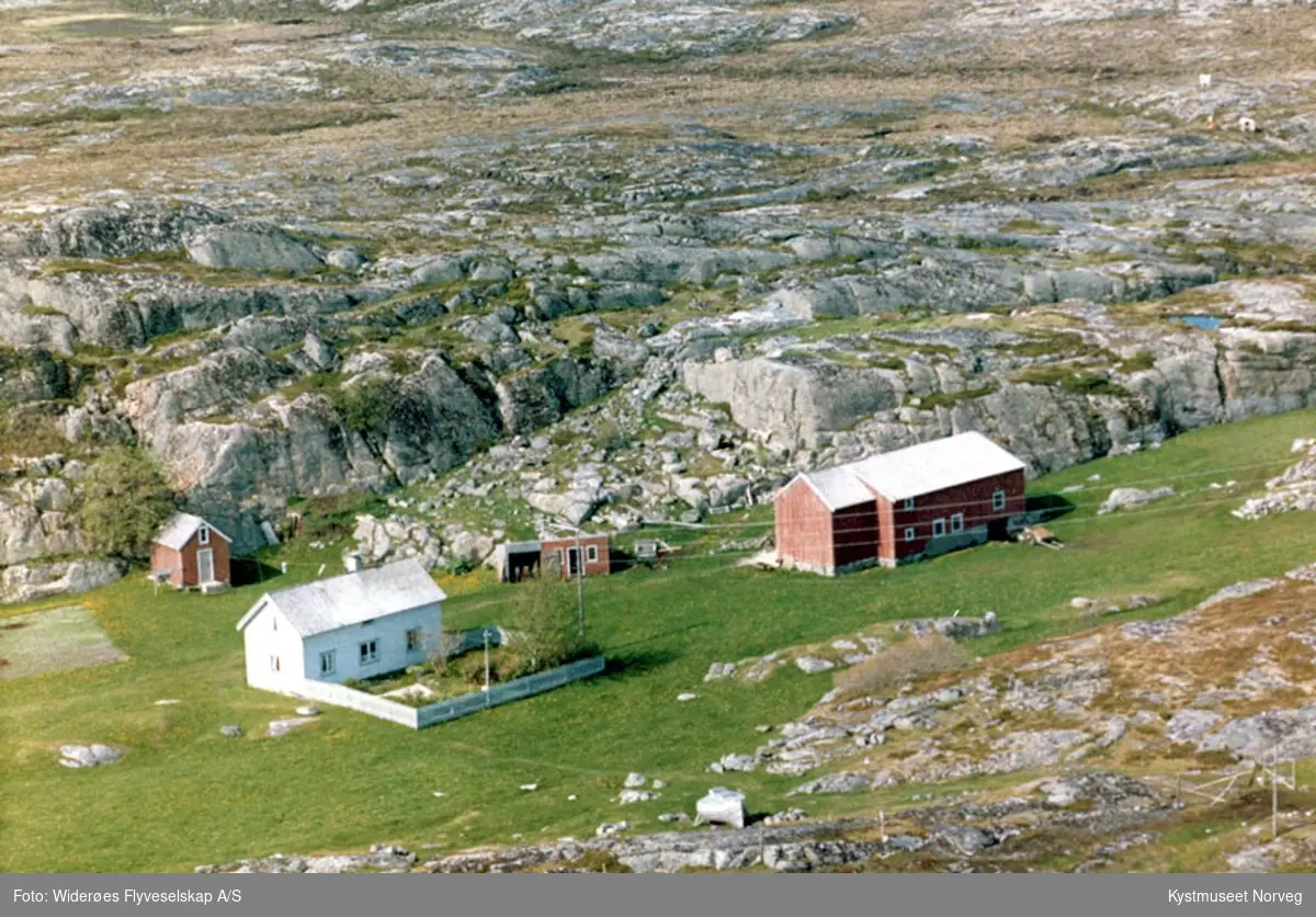 Flyfoto over Hestøya på Ramstadlandet i Vikna kommune