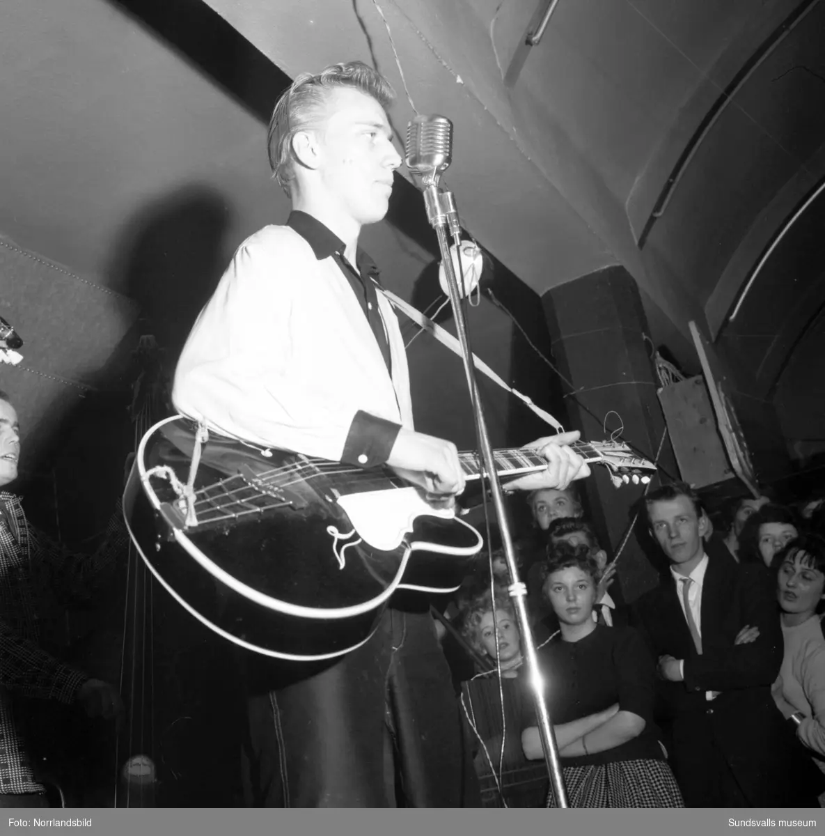 Ragnar Nygren, Rock-Ragge, spelar på Wivex.