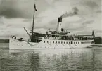 Passagerarångfartyget Strängnäs Express av Strängnäs troligen på ingående till Strängnäs 1908.