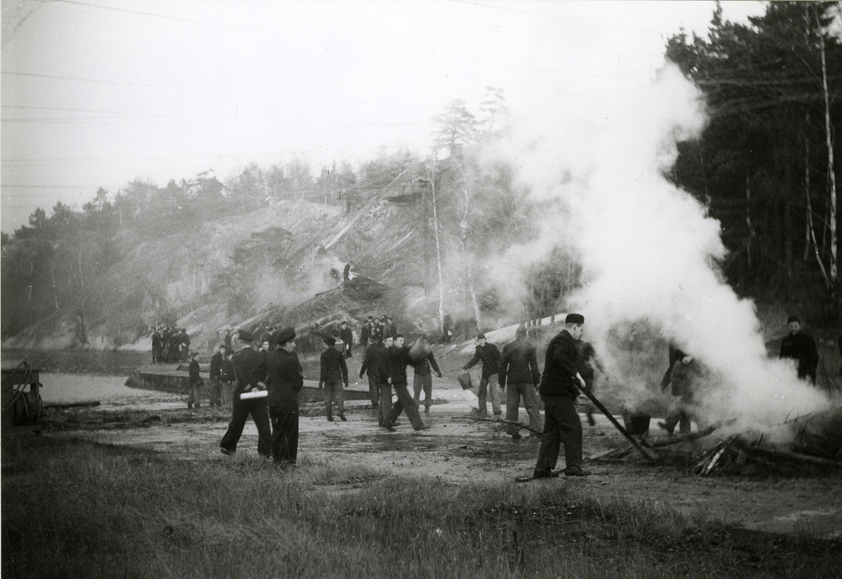 Eldsläckningsövning på Märsgarn år 1948.