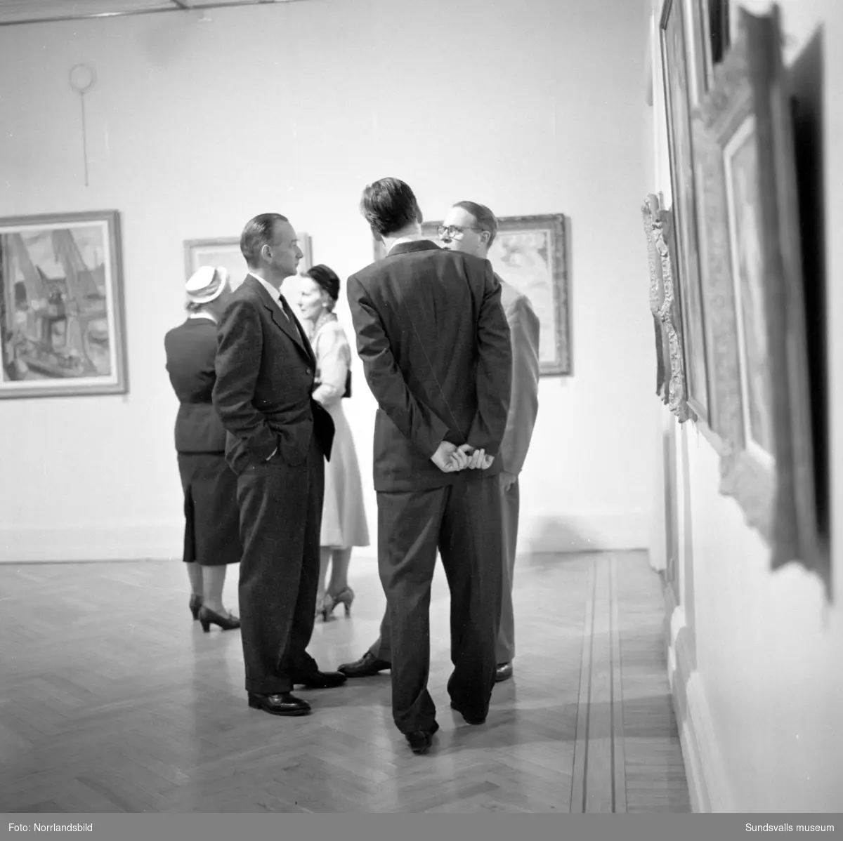 Vernissage på utställning av Sigrid Hjertén på Sundsvalls museum.