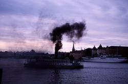 [Text diaram:] STH SÖDERM F.D S.Å.A "DJURGÅRDEN-3" 2000-05-2